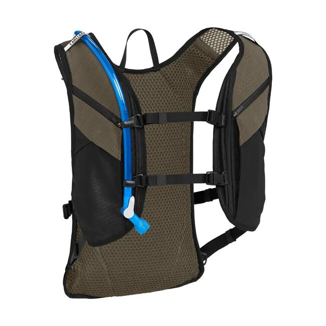 Chase Adventure 8 Vest - 70oz