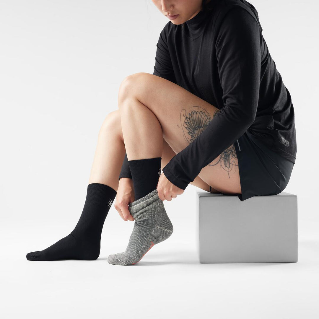 Hike Classic Zero Cushion Liner Crew Socks - Unisex