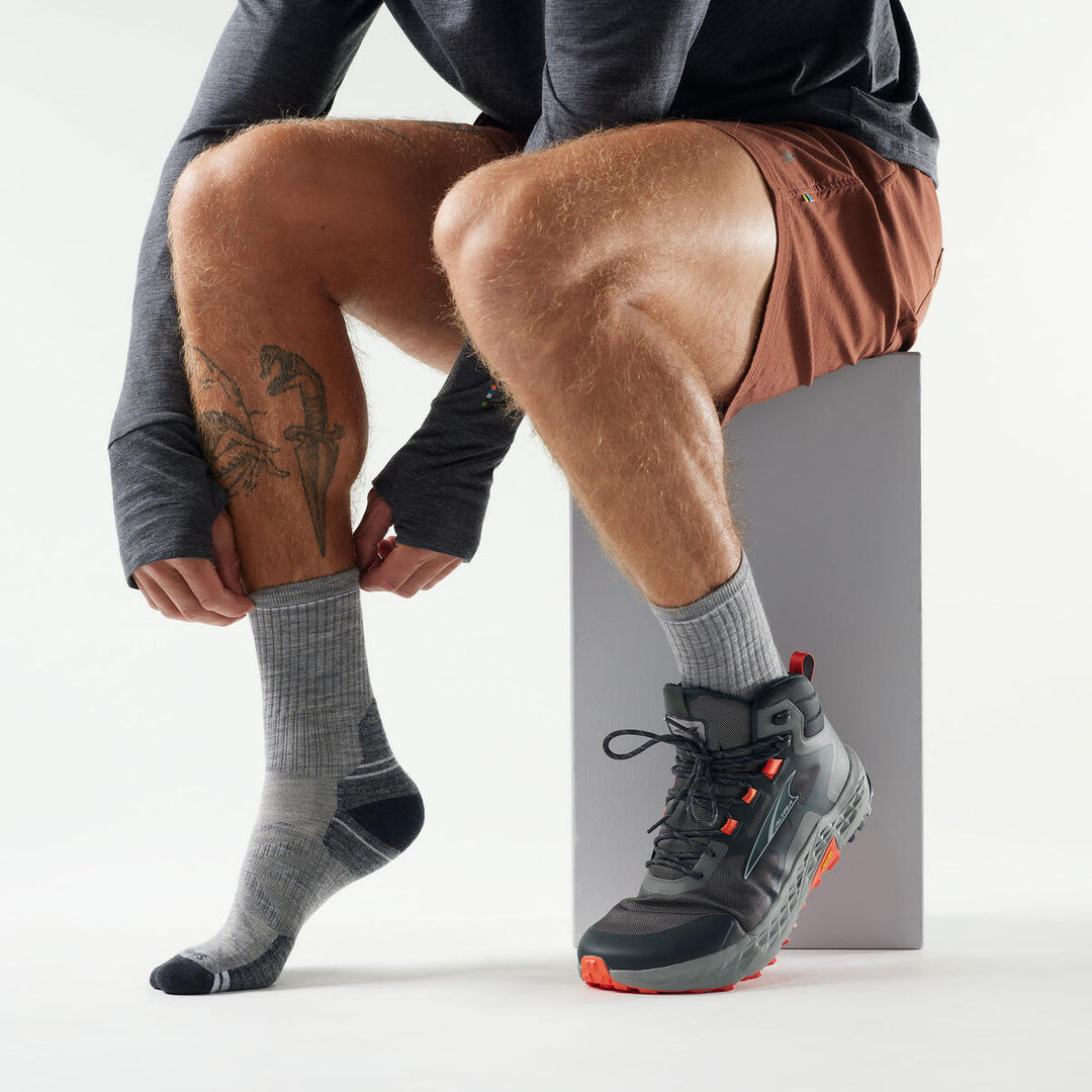 Performance Hike Targeted Cushion Mid Crew Socks - Men's