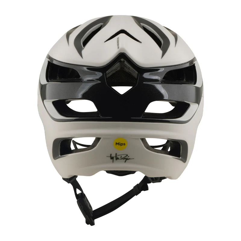 A3 Helmet Uno